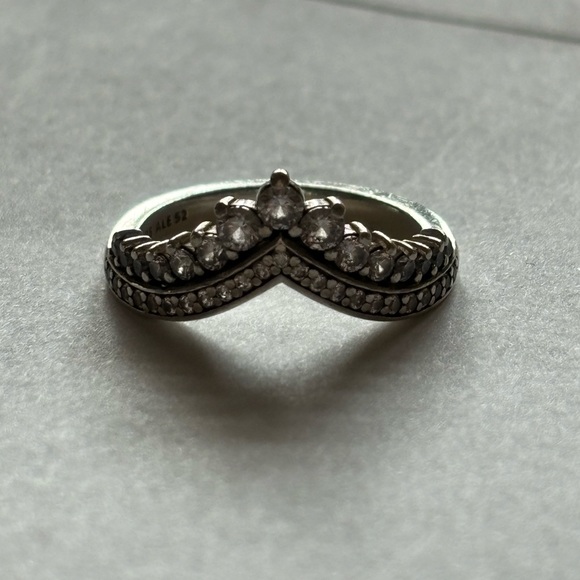 Pandora princess wishbone ring - Picture 4 of 4